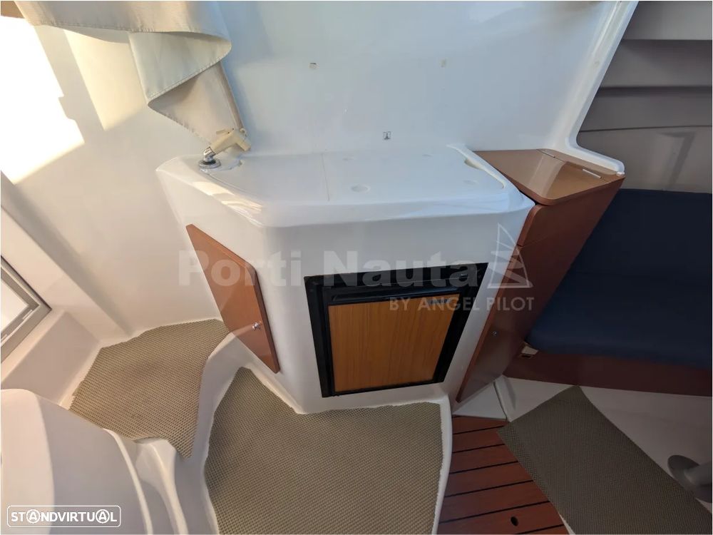 Beneteau Antares 7 - 25