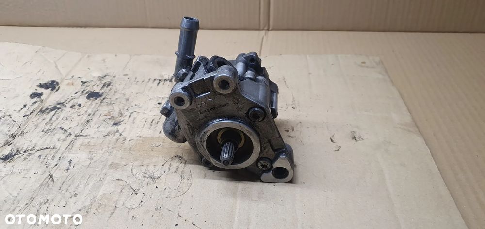 Pompa wspomagania kierownicy Audi A8 D3 4E0145156G - 1
