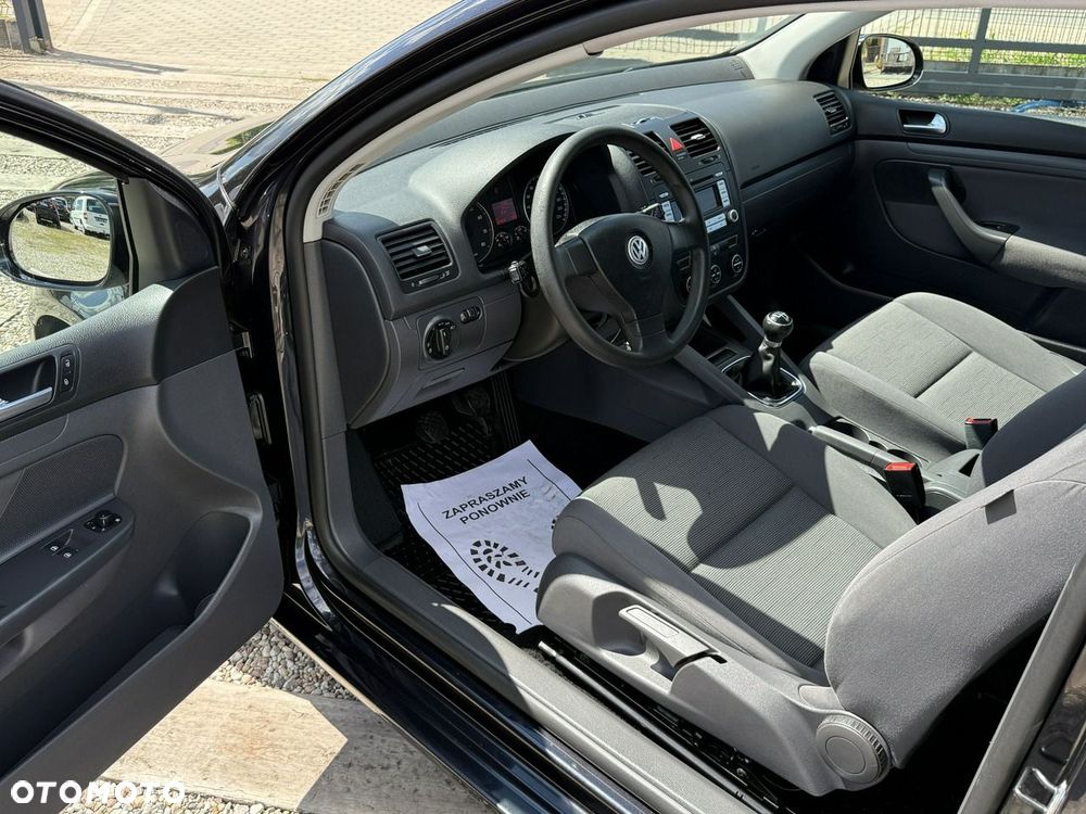 Volkswagen Golf - 5