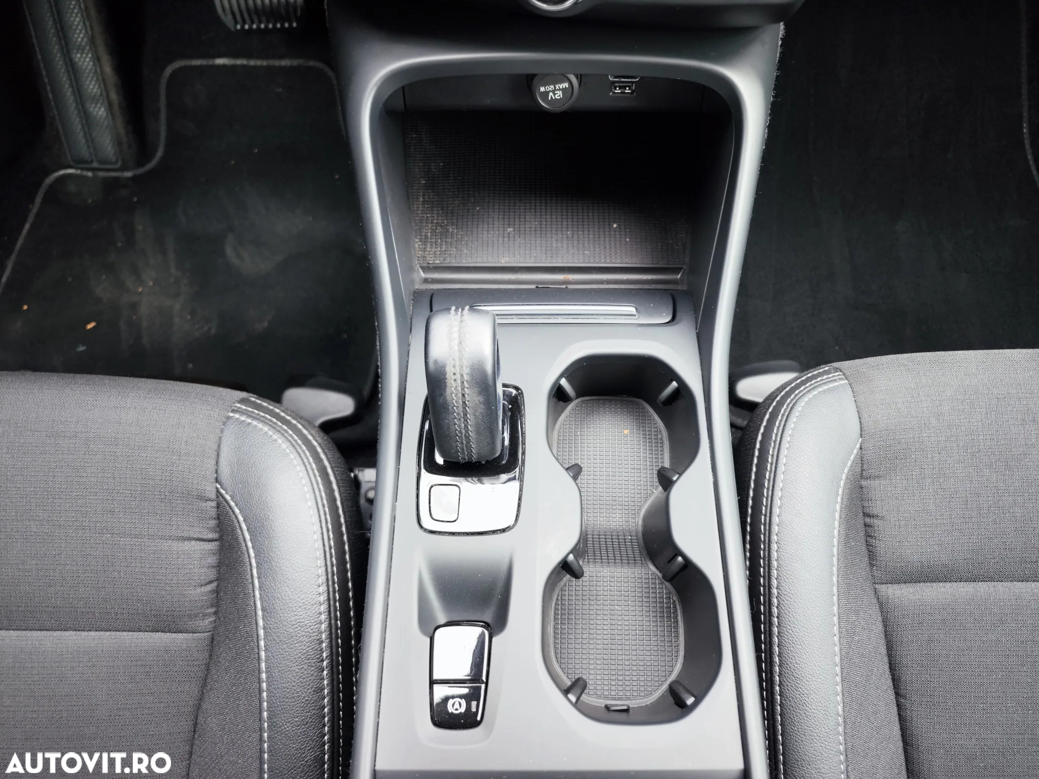Volvo XC 40 - 19