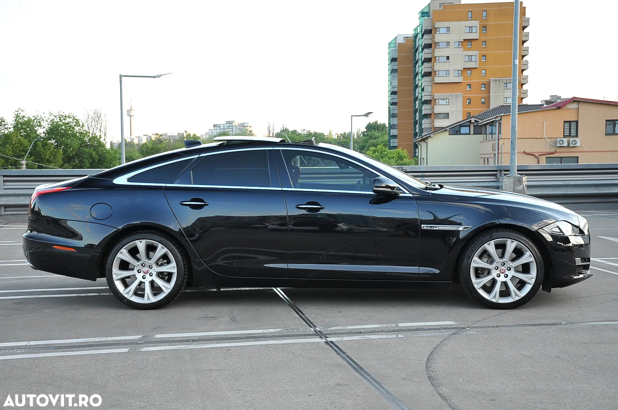 Jaguar XJ 3.0 V6 Diesel Langversion Portfolio - 11