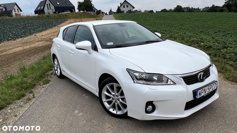 Lexus CT - 1