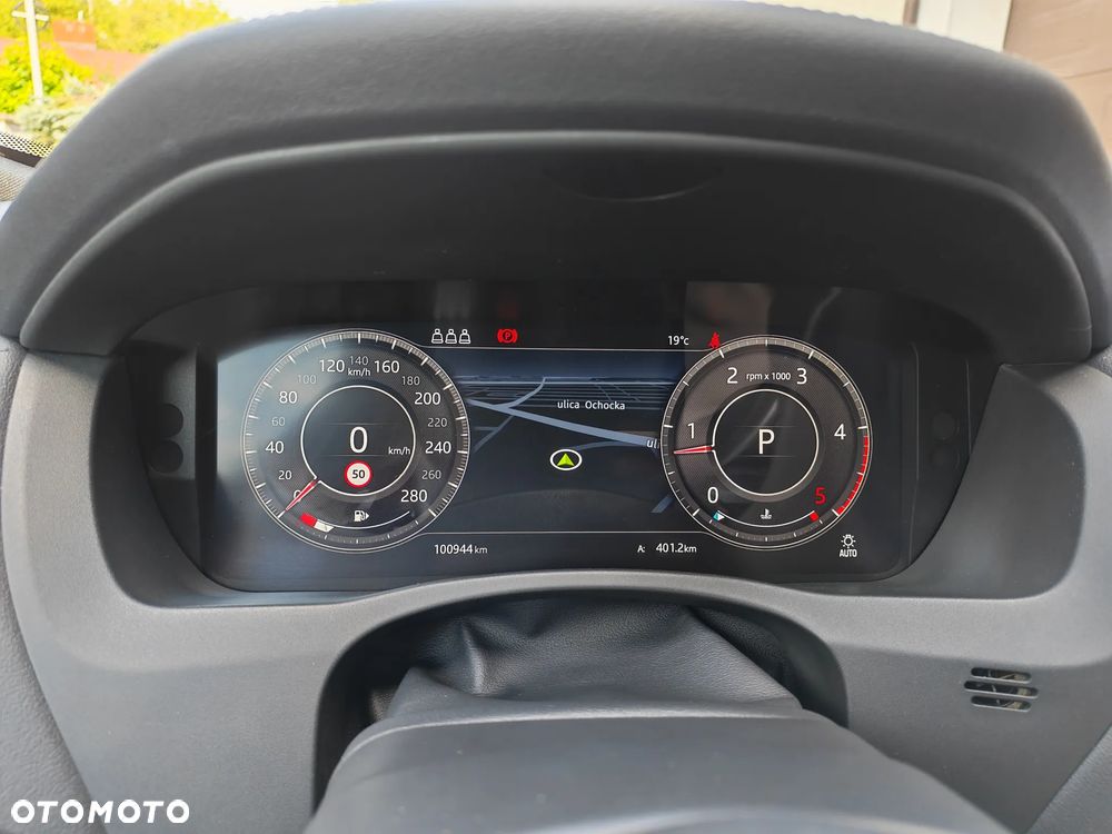 Jaguar XE 2.0 D180 AWD R-Dynamic SE - 25