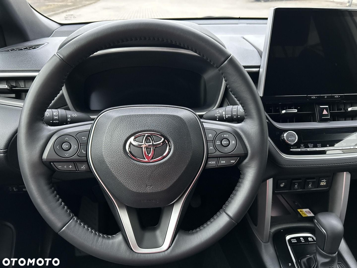 Toyota Corolla Cross 2.0 Hybrid Style - 15