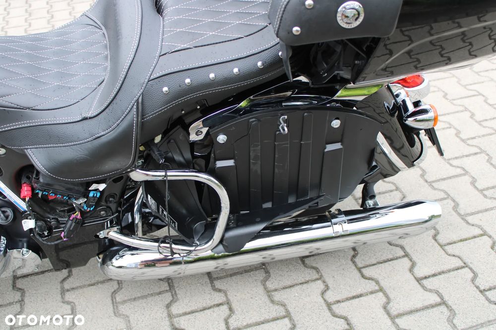 Indian Roadmaster - 15