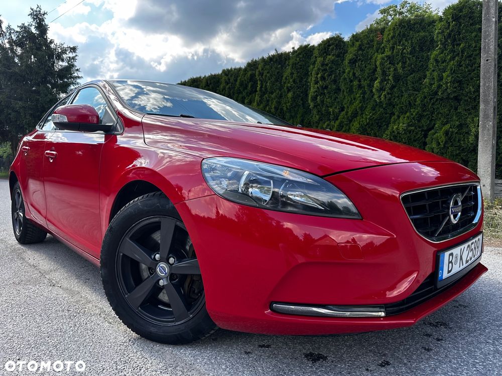Volvo V40 D2 Momentum - 2
