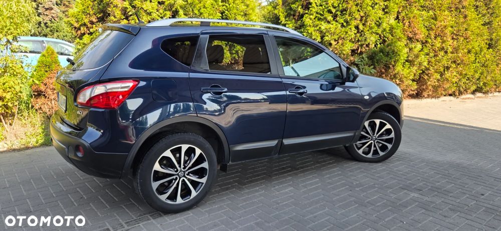 Nissan Qashqai 2.0 dCi 4 x 4 DPF tekna - 17