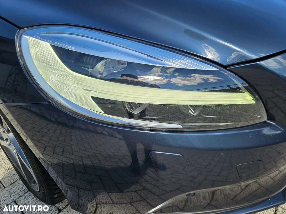 Volvo V40 - 15