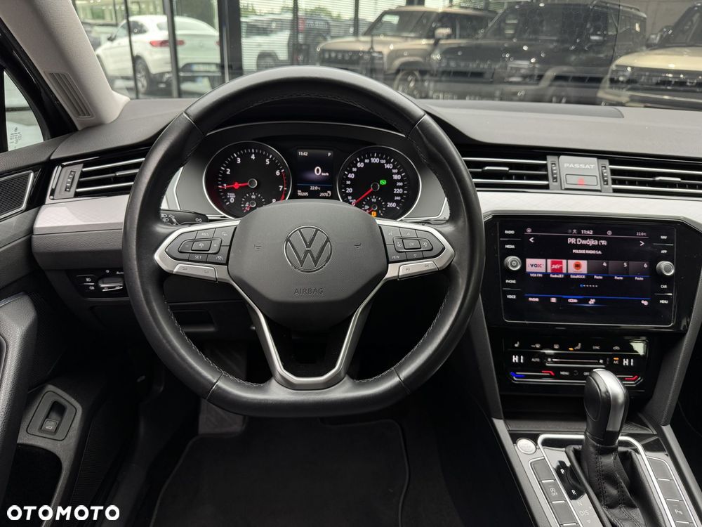 Volkswagen Passat Variant - 17