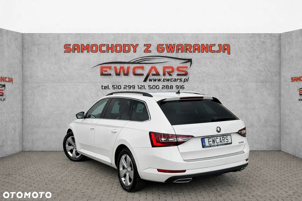 Skoda Superb 2.0 TDI DSG Style - 31