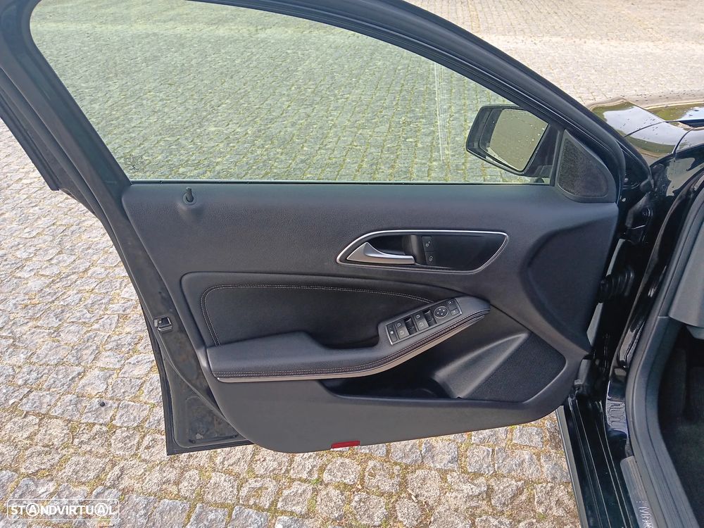 Mercedes-Benz A 180 CDI (BlueEFFICIENCY) Urban - 15