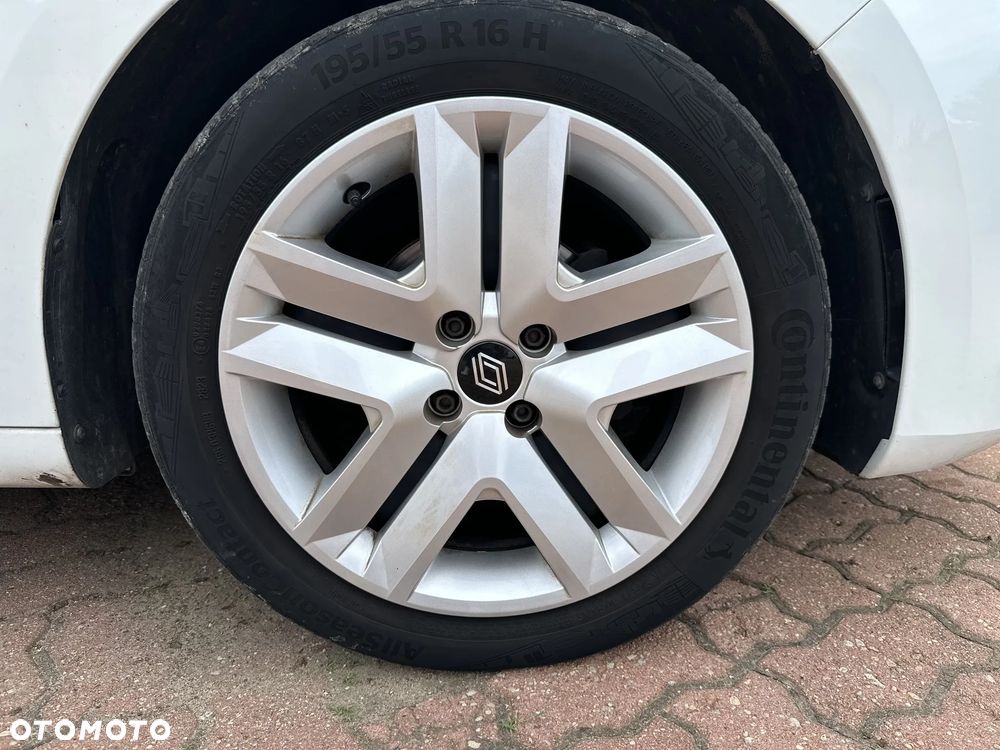 Renault Clio - 19