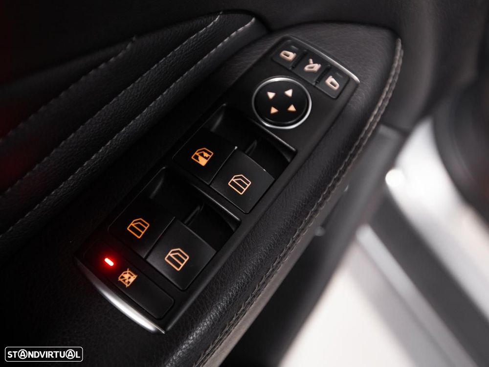 Mercedes-Benz ML 250 - 24