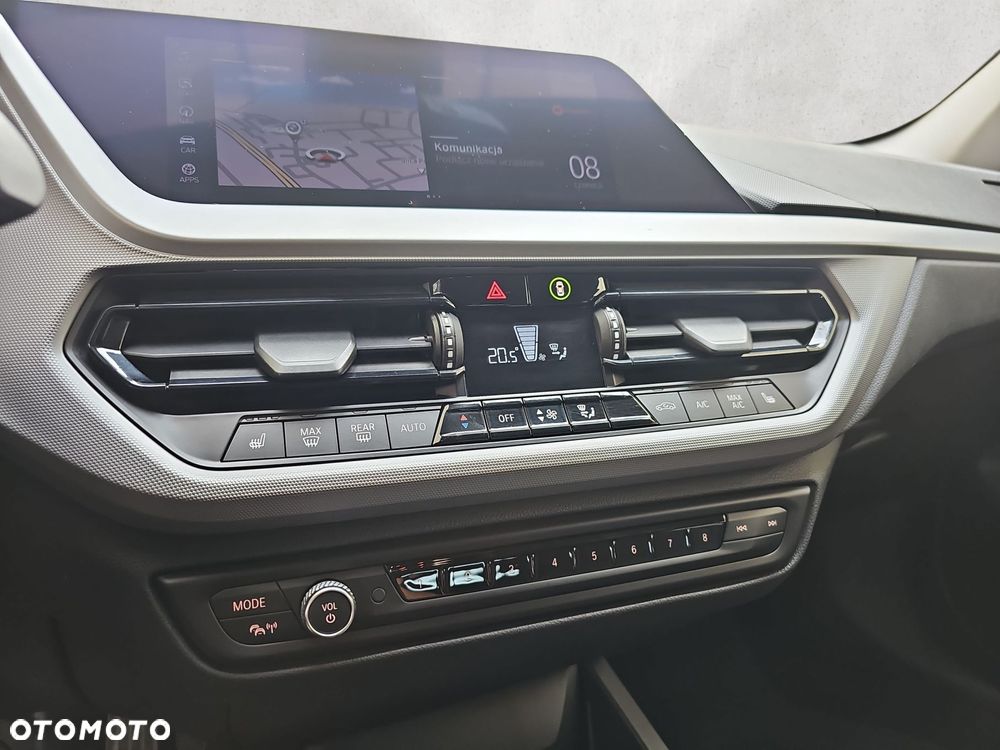 BMW Seria 1 - 24