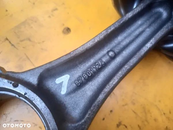 Elementy silnika 675TA/FA New Holland TM190 - 9