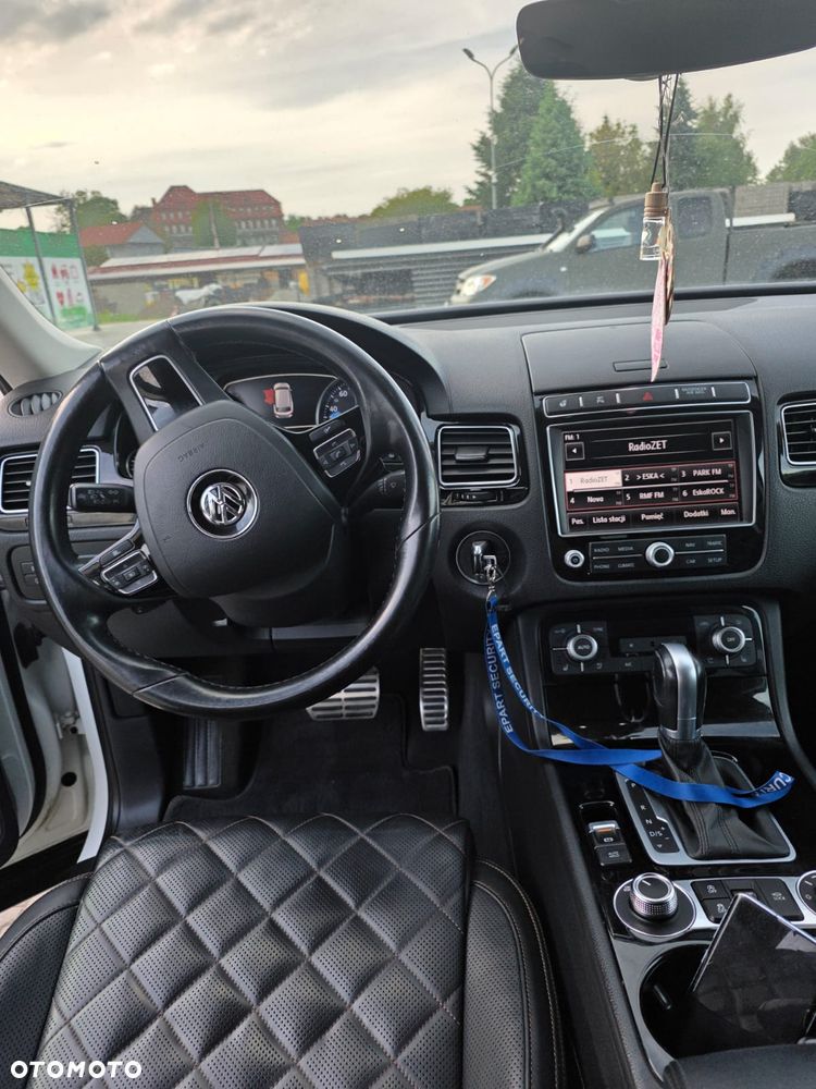 Volkswagen Touareg 3.0 V6 TDI SCR Blue Motion DPF Automatik Executive Edition - 11