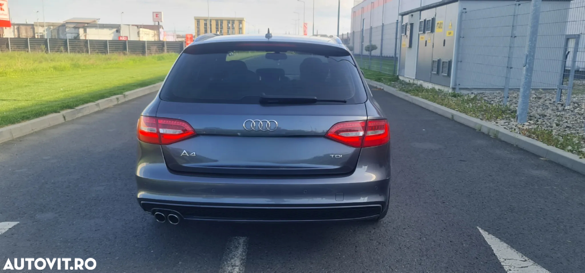 Audi A4 Avant 2.0 TDI DPF clean diesel multitronic S line Sportpaket - 14