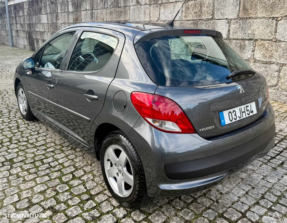 Peugeot 207 1.4 HDi Premium - 6