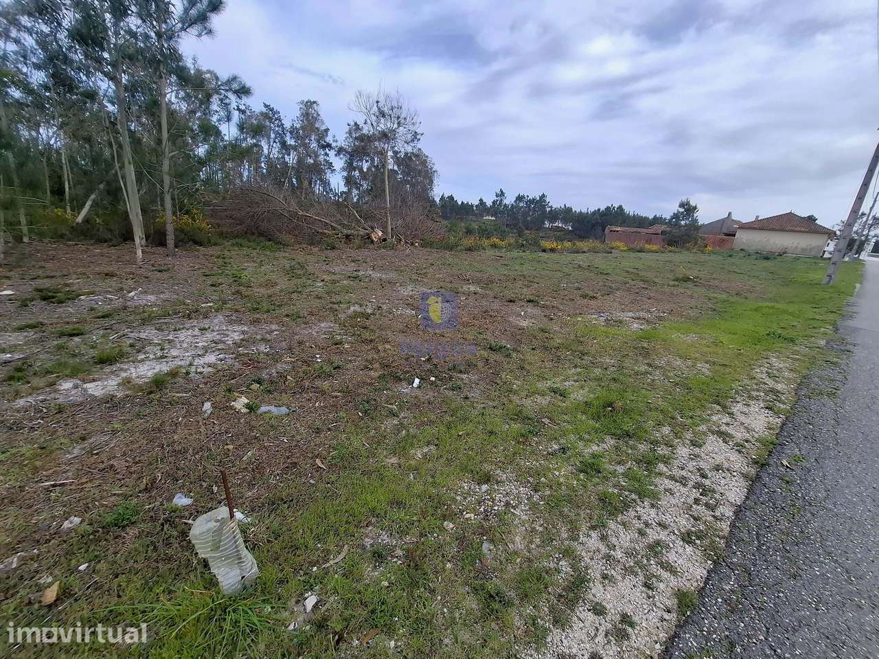 Terreno urbanizável com 6.871m² no Coimbrão, Leiria, próximo de praias - Grande imagem: 2/14