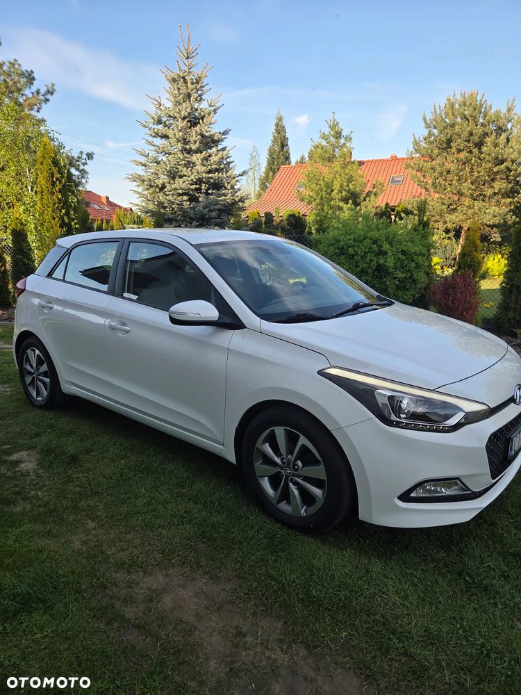 Hyundai i20 1.2 Intro Edition - 12