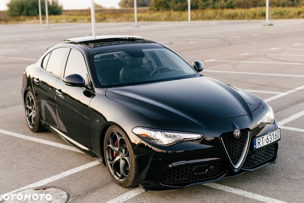 Alfa Romeo Giulia 2.0 Turbo 16V AT8 Veloce - 11