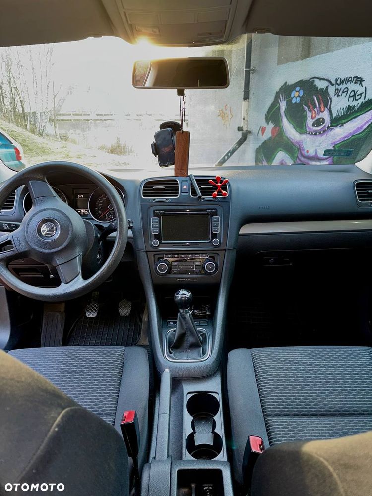 Volkswagen Golf - 31