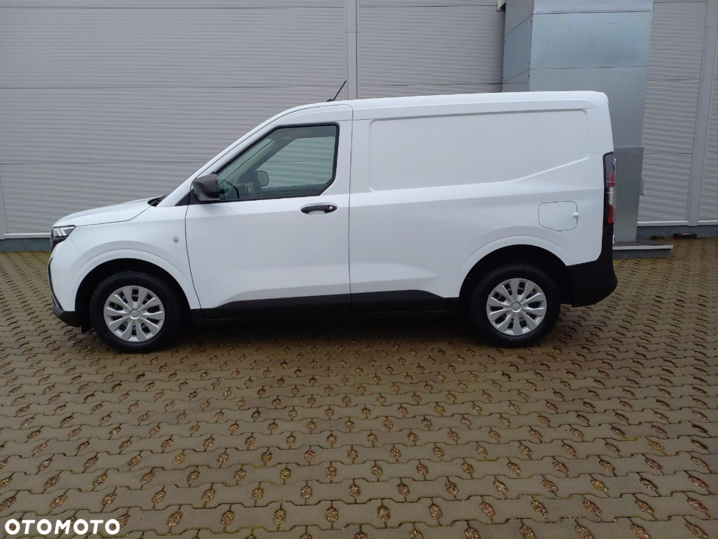 Ford Transit Courier - 5