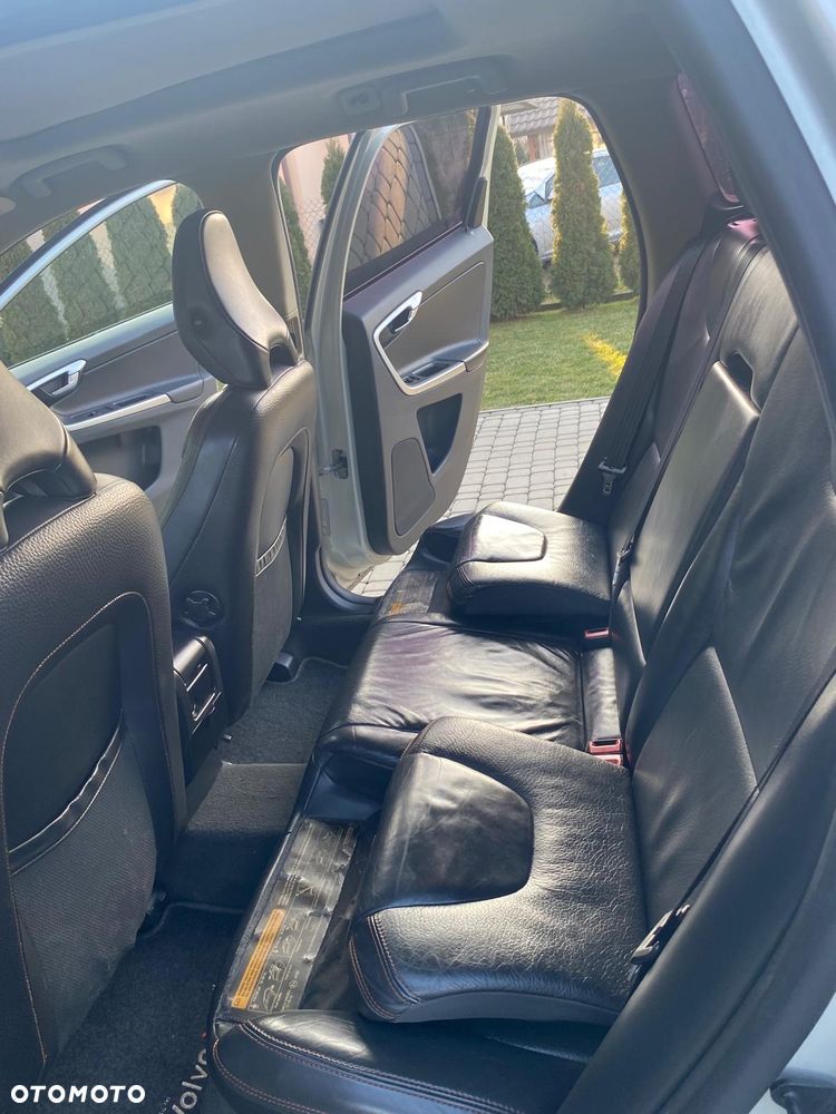 Volvo XC 60 D5 AWD - 13