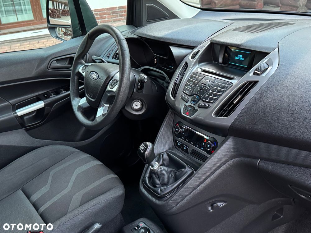 Ford Tourneo Connect Grand - 29