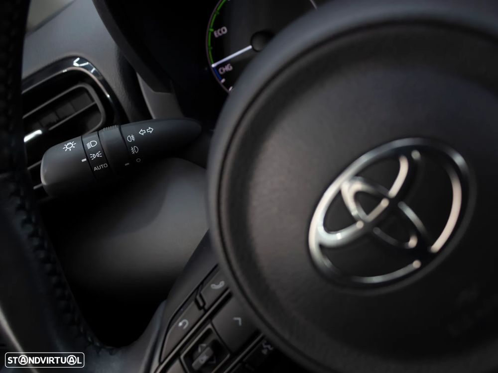 Toyota Yaris 1.5 HDF Comfort Plus - 20