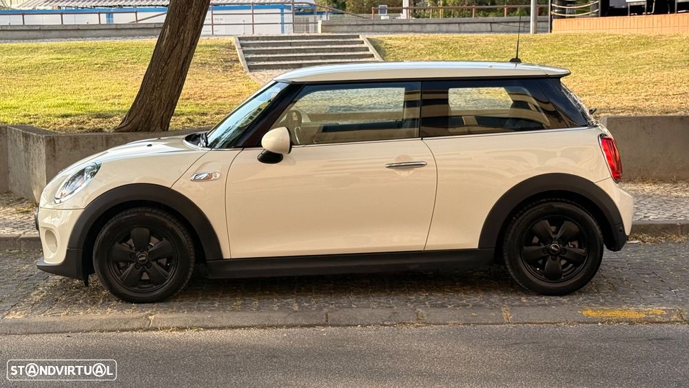 MINI 3 Portas One D - 10