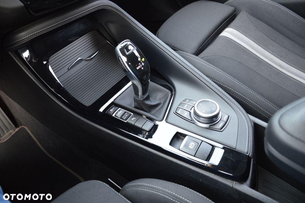 BMW X2 sDrive18d Advantage sport - 16