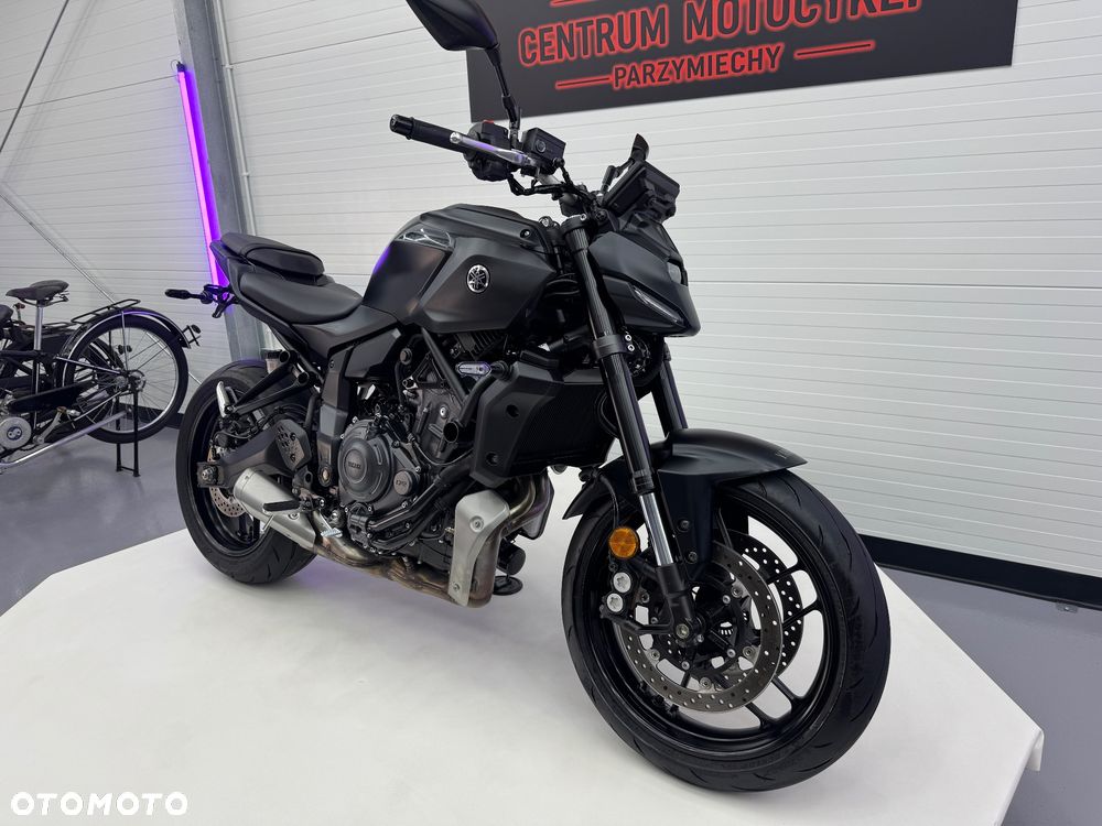 Yamaha MT - 4
