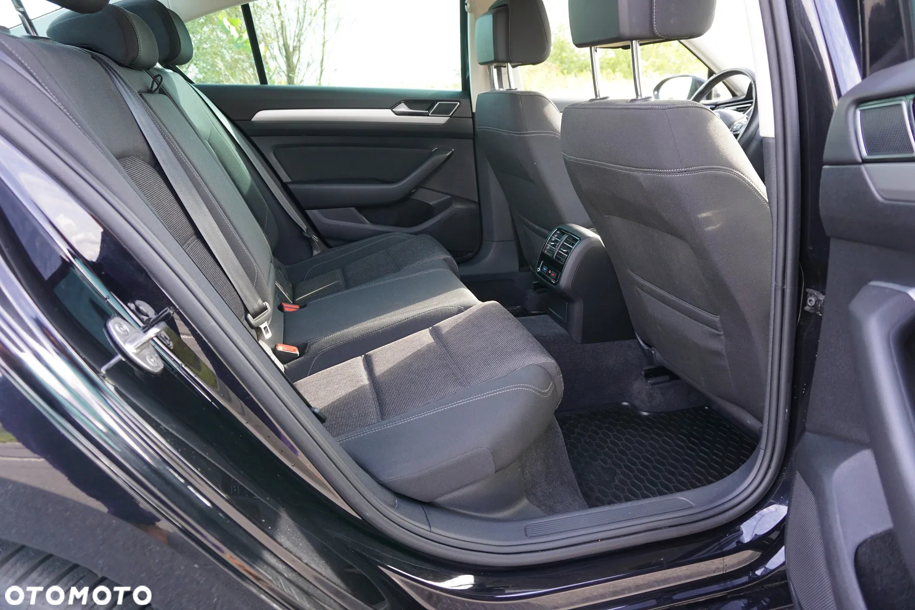 Volkswagen Passat 2.0 TDI BMT Comfortline - 20