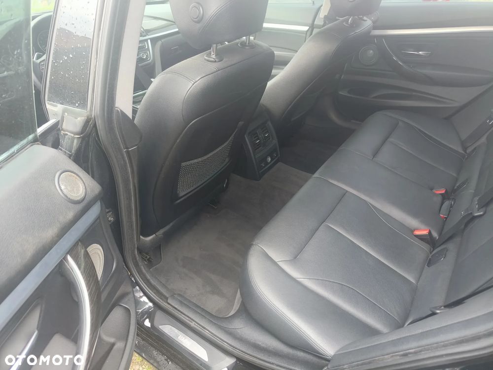 BMW Seria 3 328i Sport-Aut - 25