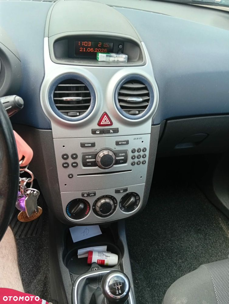 Opel Corsa 1.2 16V 111 - 11