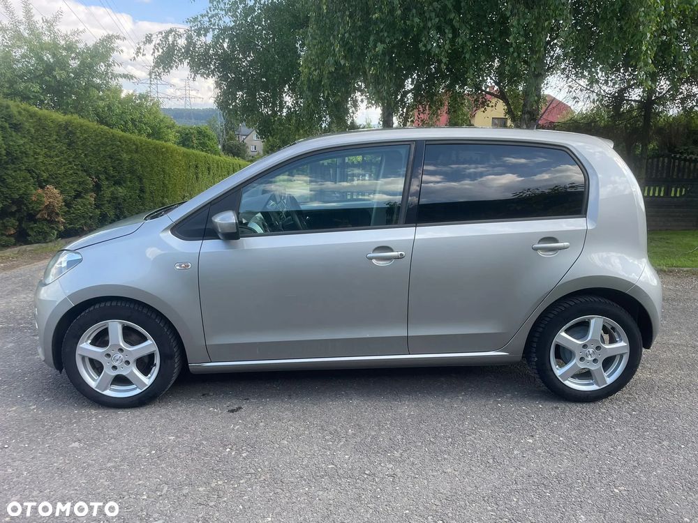 Volkswagen up! - 4