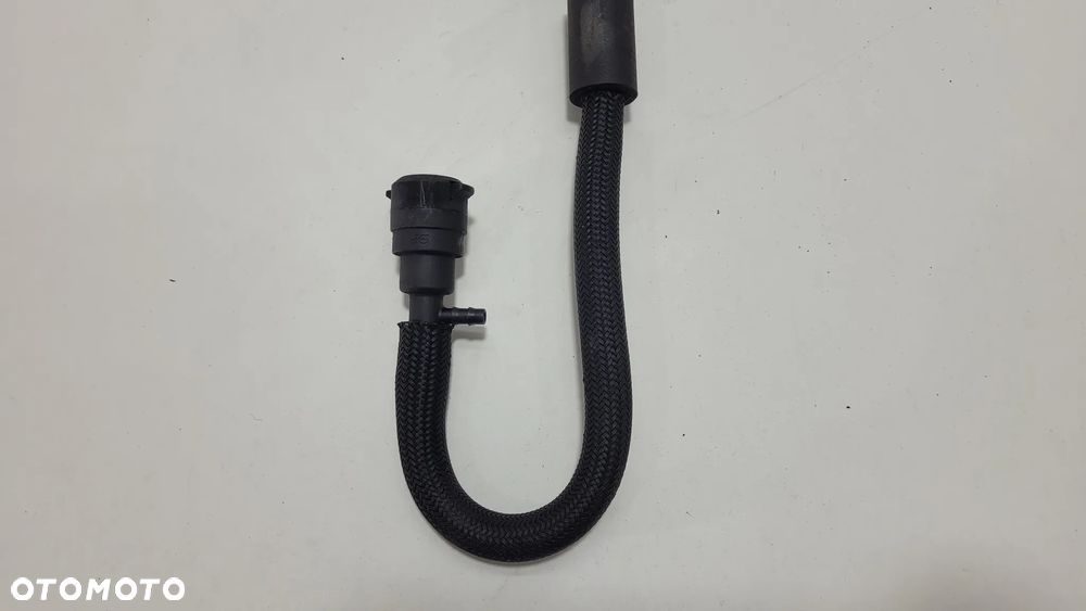 Przewód paliwowy A2124301829 Mercedes W218 W212 350CDI - 3