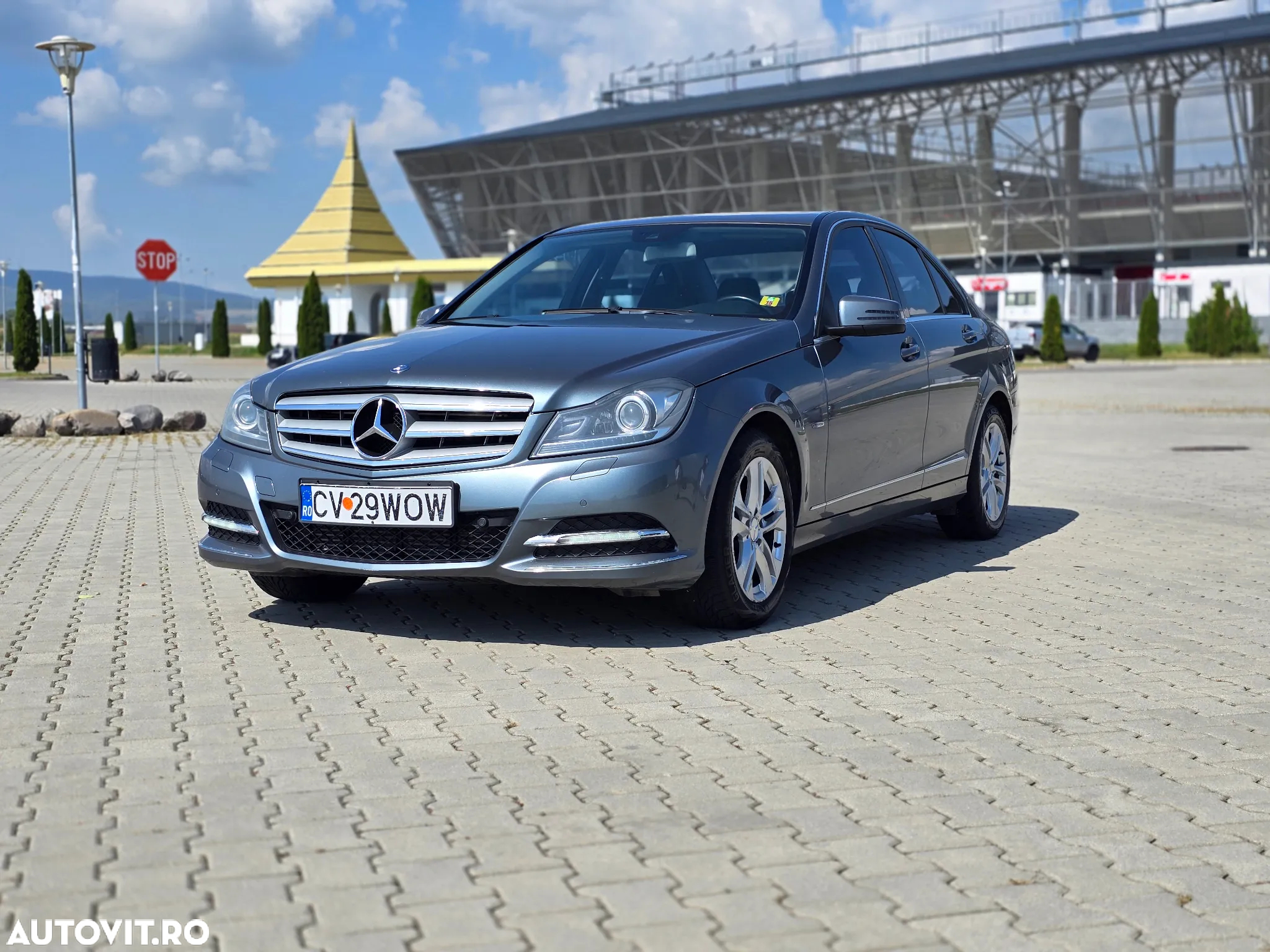 Mercedes-Benz C - 14