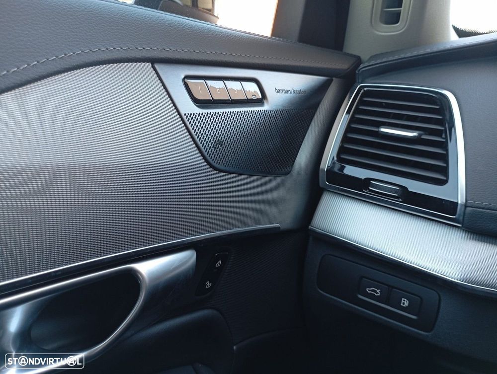 Volvo XC 90 2.0 T8 PHEV Plus Dark AWD - 6