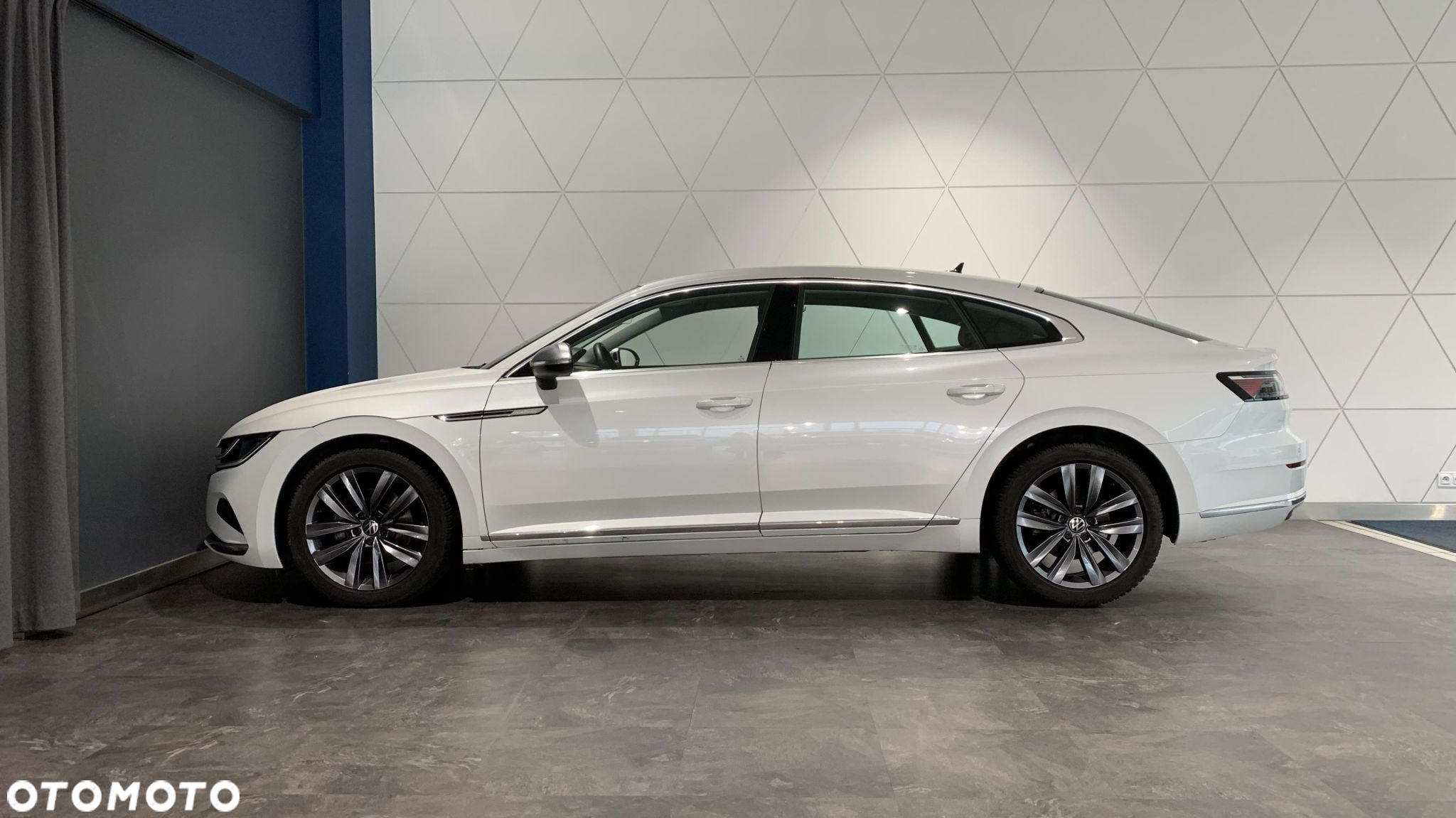 Volkswagen Arteon 2.0 TSI Elegance DSG - 2