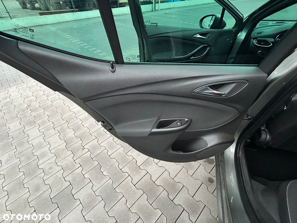 Opel Astra 1.4 Turbo Dynamic - 12