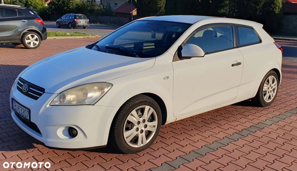 Kia Procee'd