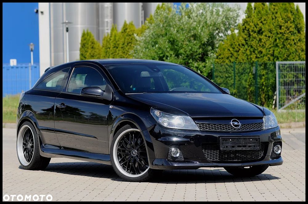 Opel Astra OPC - 3