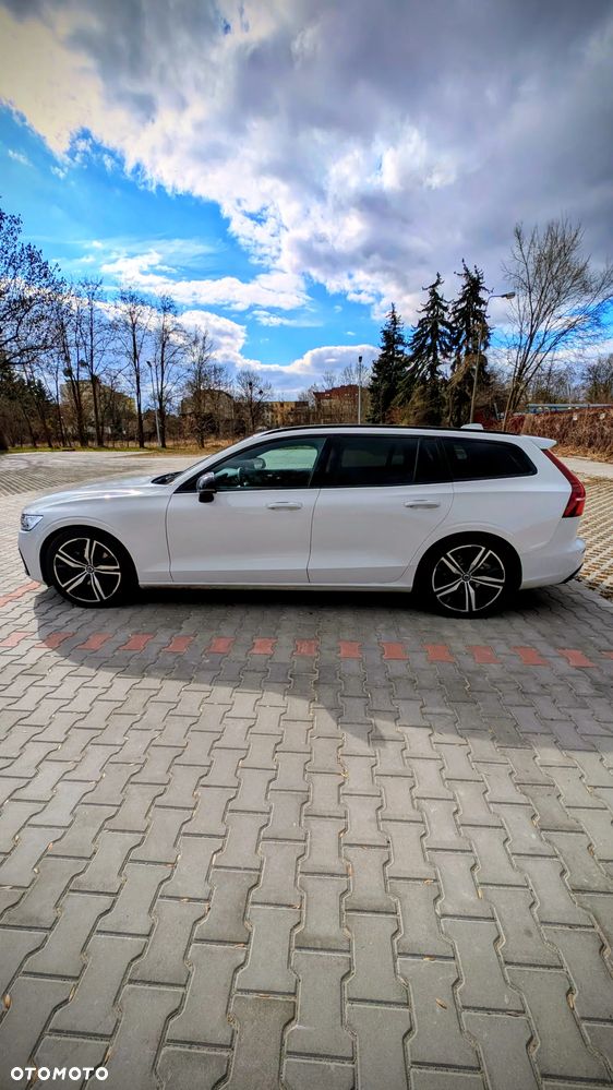 Volvo V60 D4 R-Design - 14