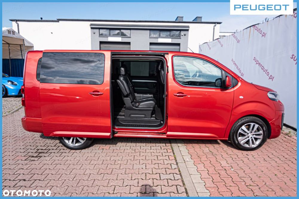 Peugeot Traveller - 8