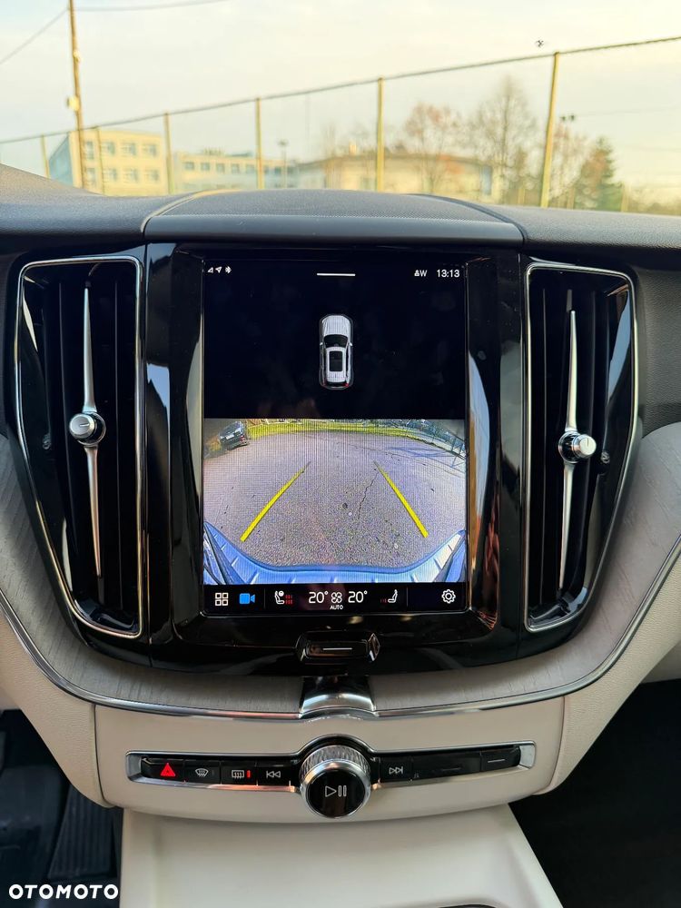 Volvo XC 60 B5 B R-Design - 15