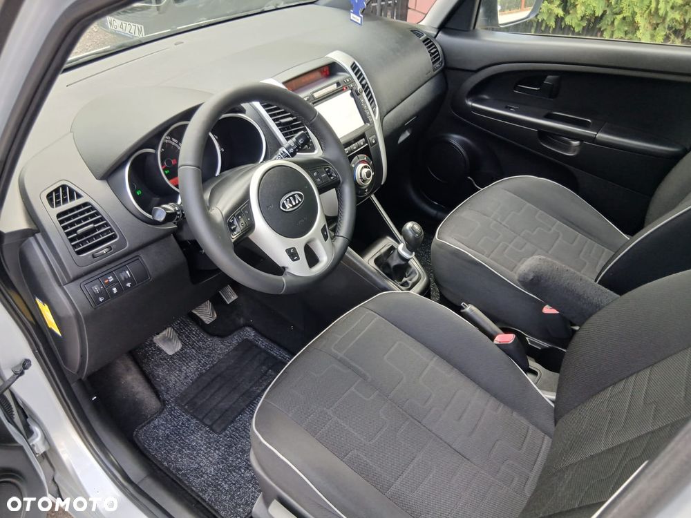 Kia Venga 1.4 CVVT Vision - 18