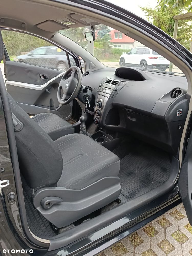 Toyota Yaris 1.0 Terra - 7