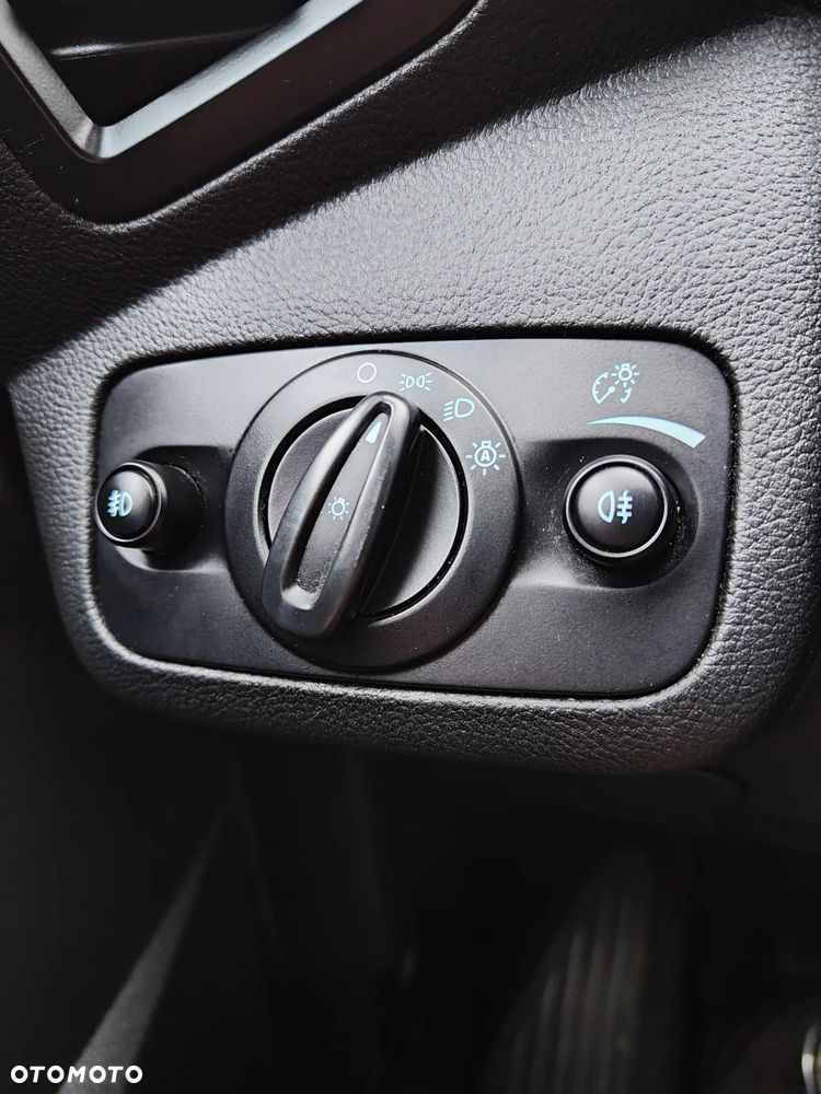 Ford Kuga 2.0 TDCi FWD ST-Line - 26